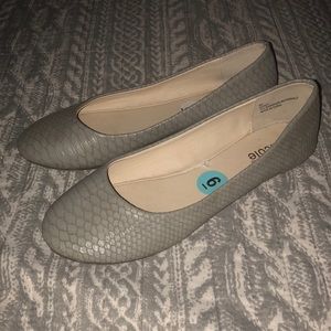 Flats gray snake like leather